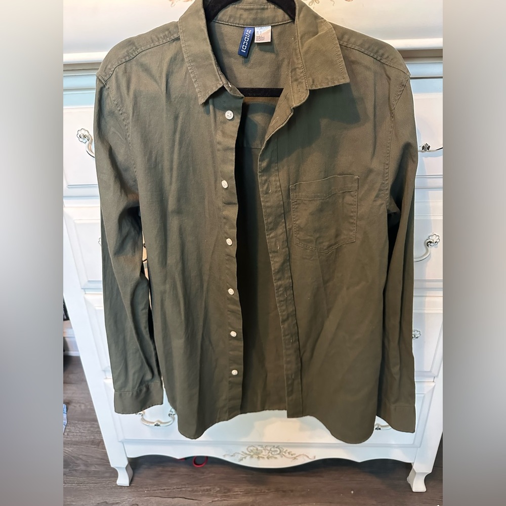 Army Green Button Up Top, Size Small